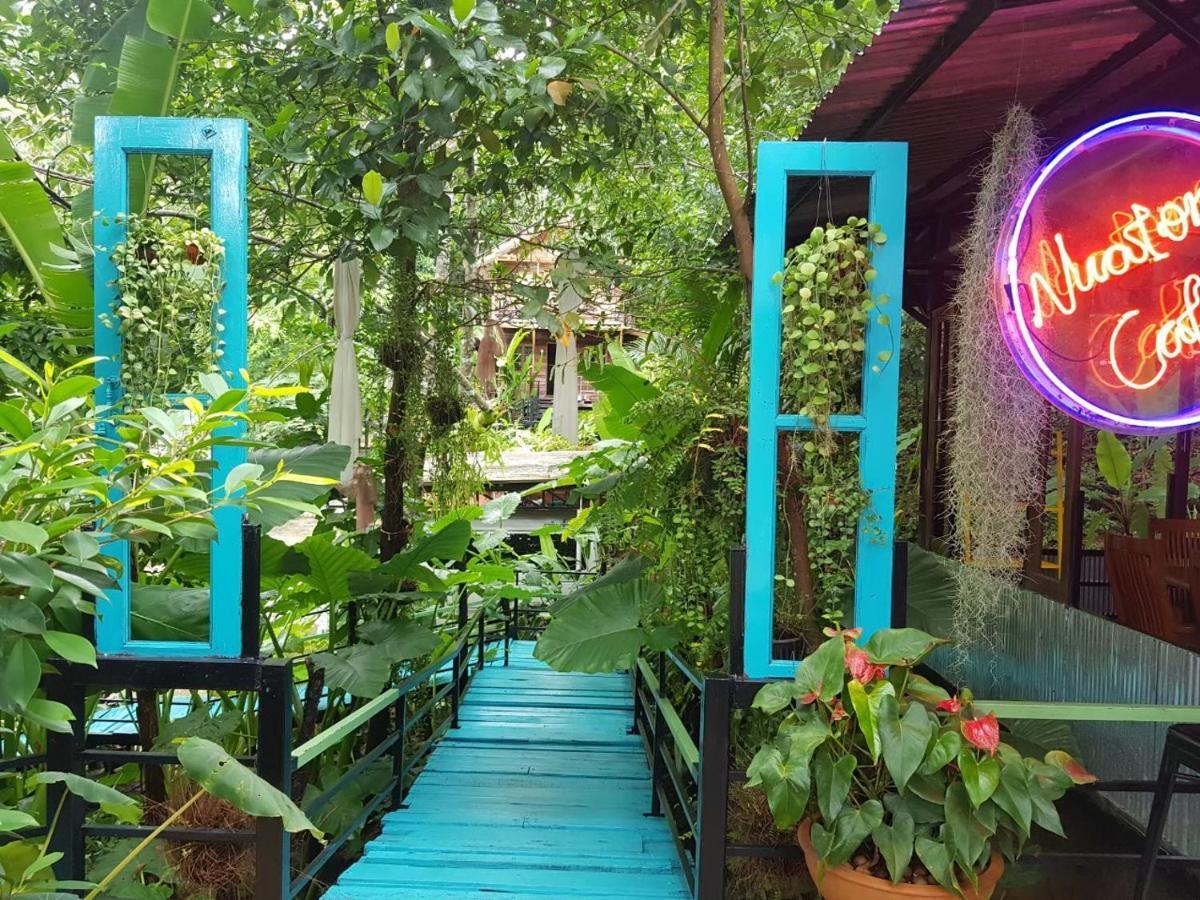 Nua Tone Resort Bang Tao & Cafe 외부 사진
